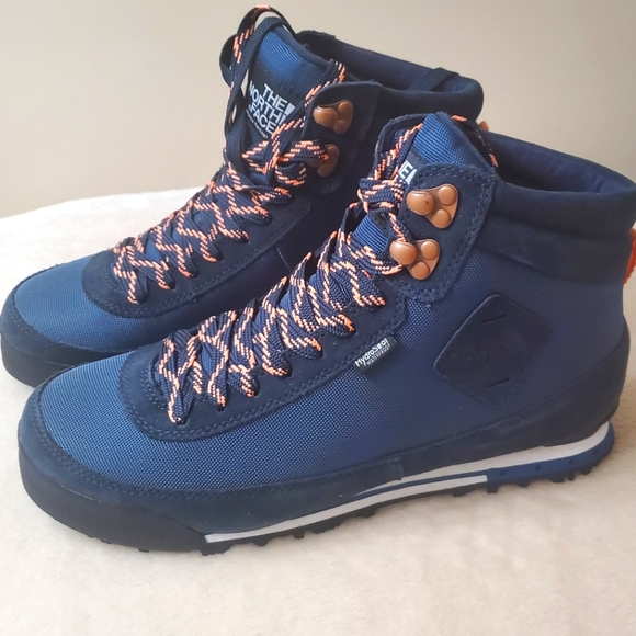 North Face Winter Boots - Picture 9 of 12